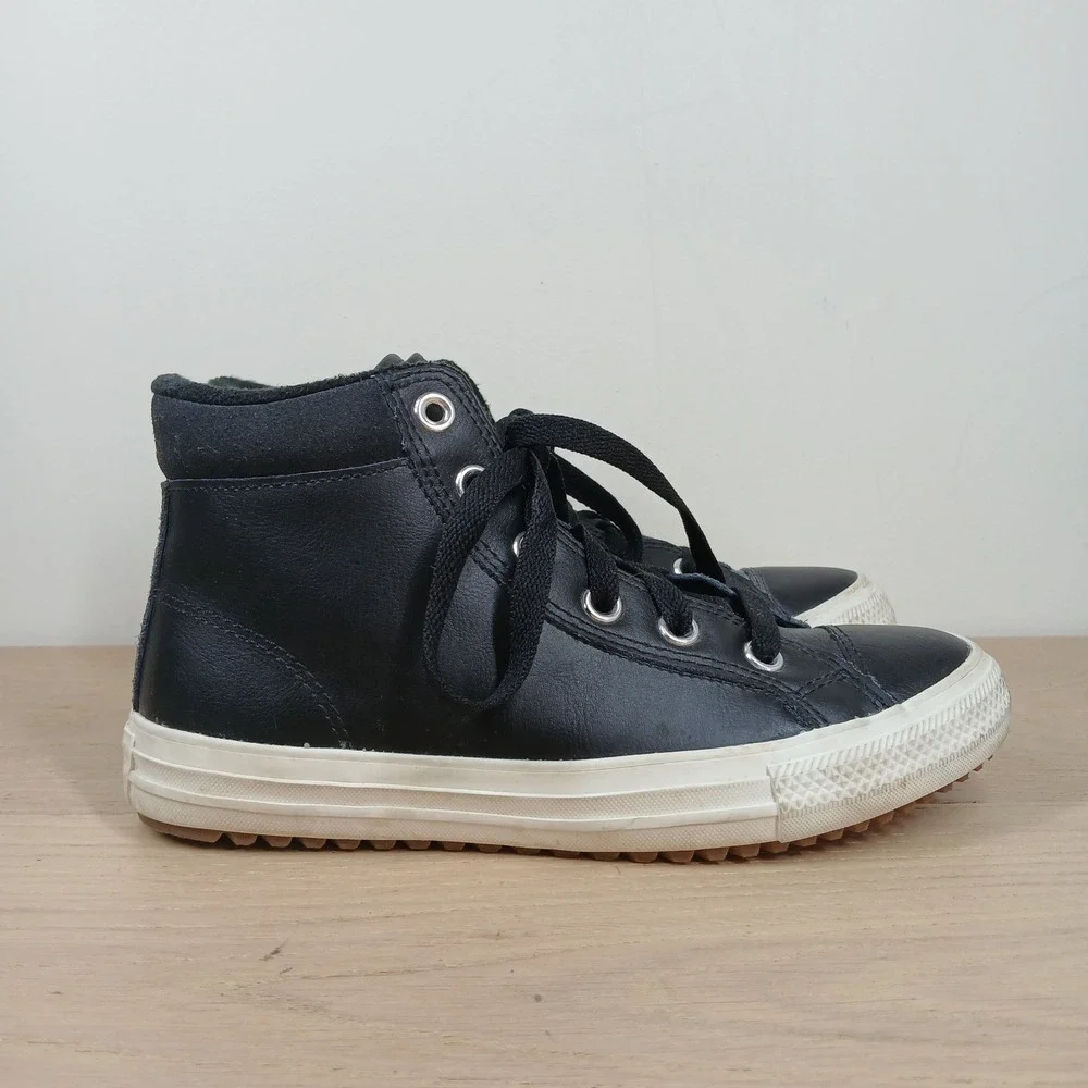Converse Chuck Taylor All Star Berkshire Boot Hi Kids 4 Black Leather Grunge